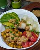 Poke bowl de arroz vegano