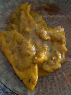 Una foto de Filetes de pollo en salsa de limón