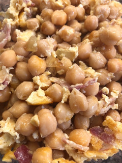Una foto de Garbanzos revueltos
