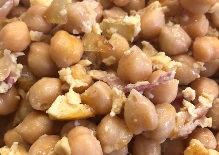 Garbanzos revueltos