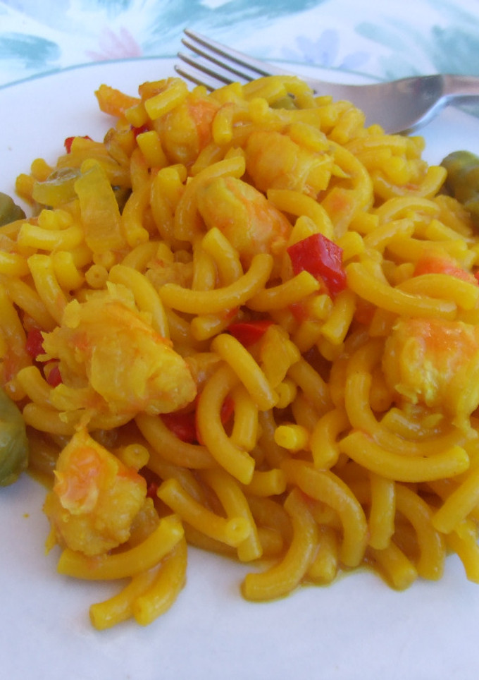 Una foto de Fideos con langostinos y habas