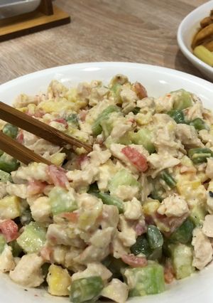 Hình của món Salad ức gà đơn giản dễ làm.