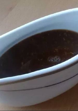 A picture of Vickys Homemade Gravy.