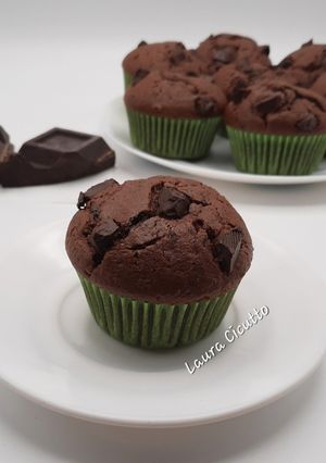 Foto di Muffin yogurt e cioccolato con cuore di Nutella