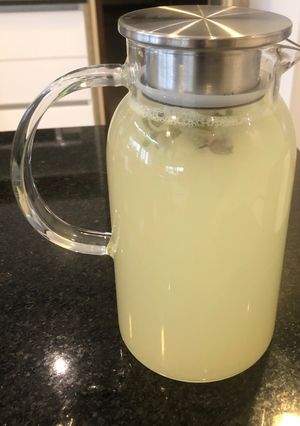 Una foto de Jugo de jengibre casero