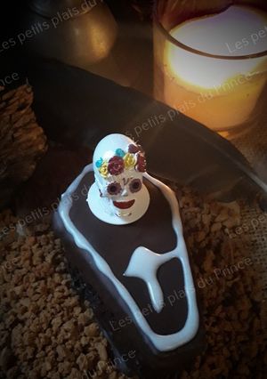Une photo de Gâteaux cercueils en chocolat pour Halloween