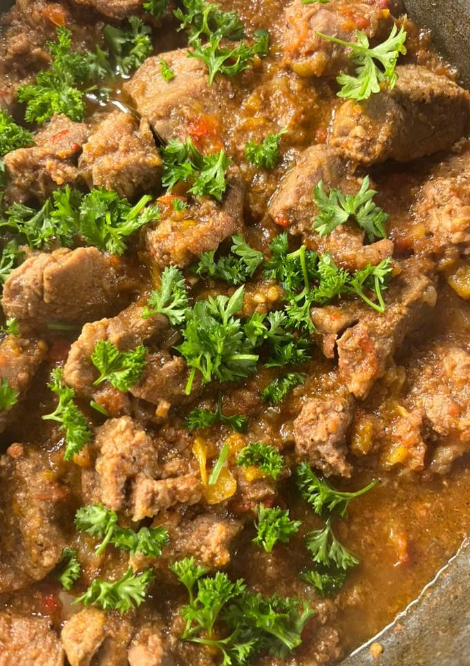 Чашушулі з помідорами