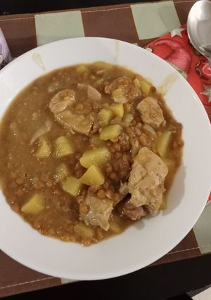 Una foto de Lentejas con costillas