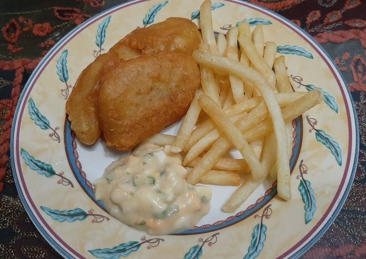 Fish n Chips with tartar sauce
