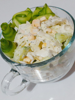 عکسی از دستور سالاد کلم وذرت🌽