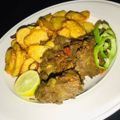 A picture of Chips and grilled liver sauce🔥.