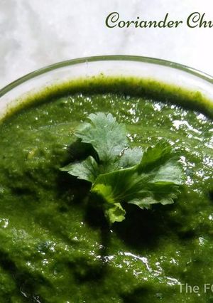 A picture of Coriander Chutney / Dhania Ki Chutney.