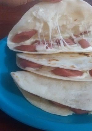 A picture of Sausage Quesadilla-Style Breakfast Sandwiches.