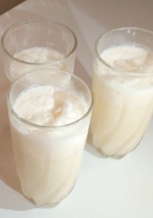 A picture of Orange smoothie.