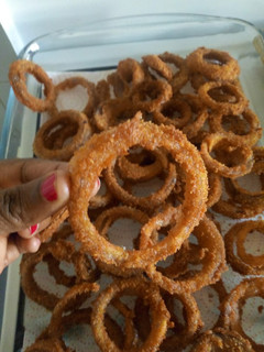 A picture of Crispy Onion Rings.