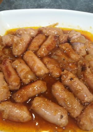 Una foto de Salchichas en salsa