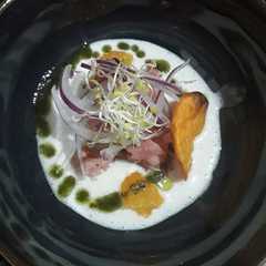 Una foto de Ceviche de atún