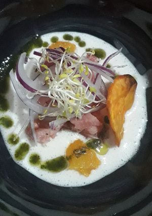 Una foto de Ceviche de atún