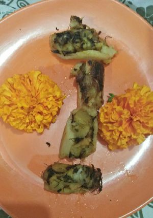 A picture of Methi alloo stuffed lotus stem.