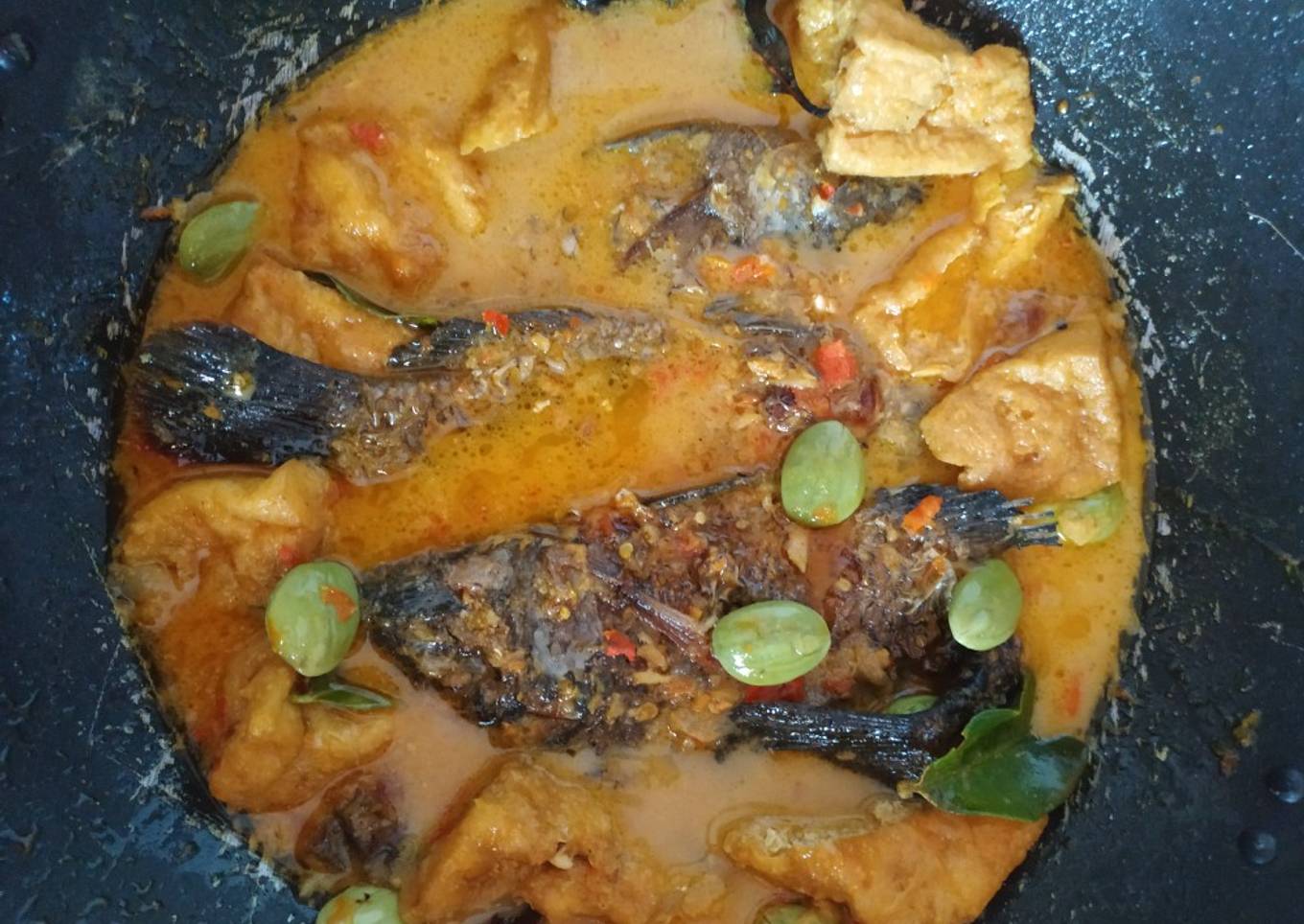 Mangut ikan mujair / jair santan
