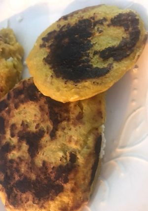 Una foto de Arepas de plátano macho 🤤🇻🇪