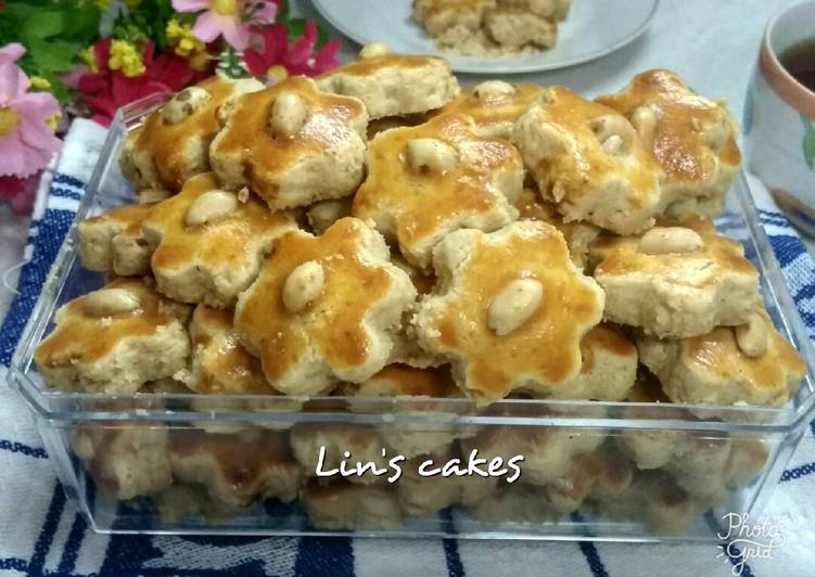 Kue kacang renyah, wangi dan lumer