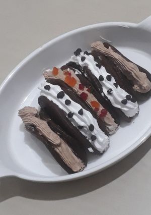 A picture of Eggless Chocolate Omelete Cake.