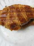 Cruasán con atún en aceite
