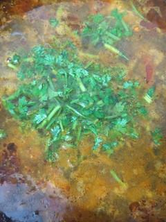தட்டிப் போட்ட நண்டு ரசம்(nandu rasam recipe in tamil) செய்முறை முக்கிய புகைப்படம்