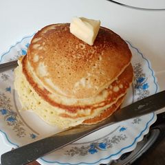 A picture of Fluffy American style pancakes.