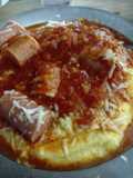 Polenta con Tuco de Salchichas