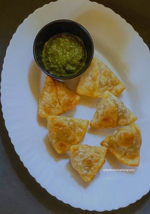 A picture of Mutton Keema Samose.