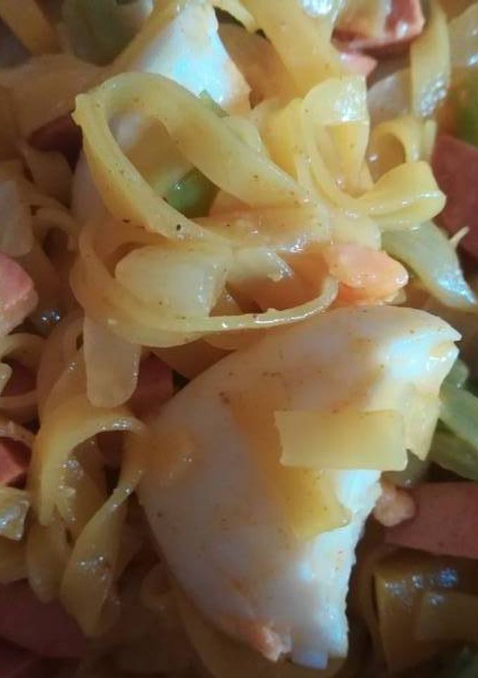 Una foto de Fideos de arroz con cúrcuma