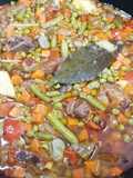 109. Fideos con costilla y menestra