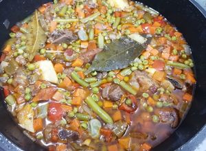 Foto principal de 109. Fideos con costilla y menestra