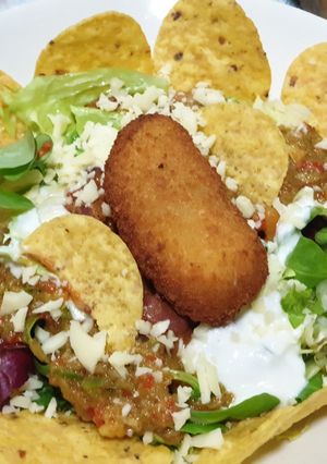 Foto principal de Taco Salad de Ceci con jalapeño empanado