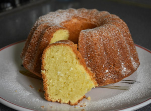 Túrós kuglóf (nagyon finom) recept fotója