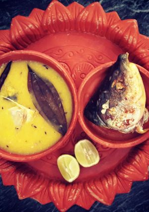মাছের মাথা দিয়ে মুগডাল (macher matha diye moongdal recipe in Bengali) রেসিপির প্রধান ছবি