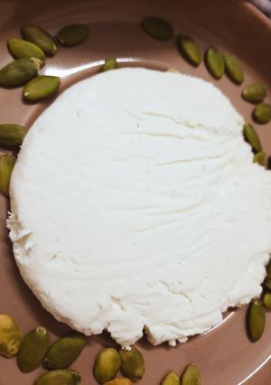 A picture of Yogurt Cheese or Labneh.