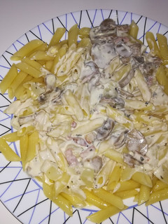 Una foto de Macarrones a la carbonara