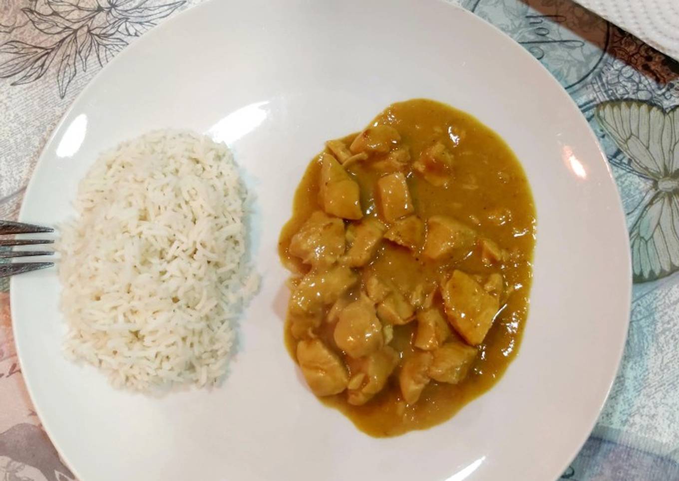 Arroz con pollo al curry