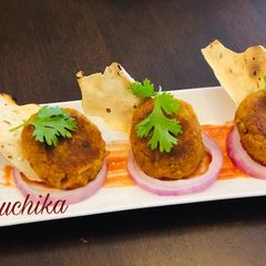A picture of Paav bhaji kababs.
