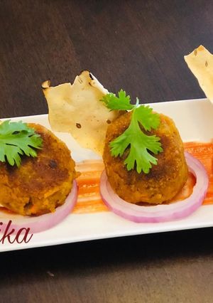 A picture of Paav bhaji kababs.