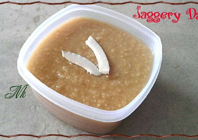 Recipe of Homemade Jaggery Daliya