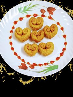 दिल समोसा (Dil samosa recipe in Hindi) रेसिपी मुख्य फोटो