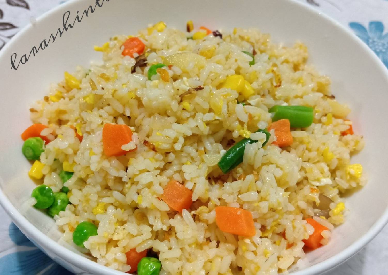 Resep Nasi Goreng Tanpa Kecap oleh larasshinta Cookpad