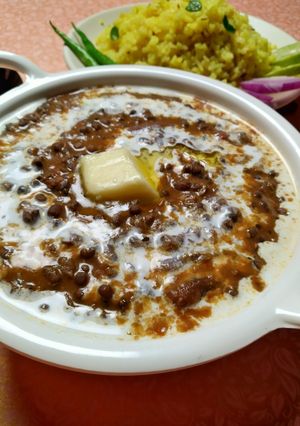 A picture of Dal Makhani.