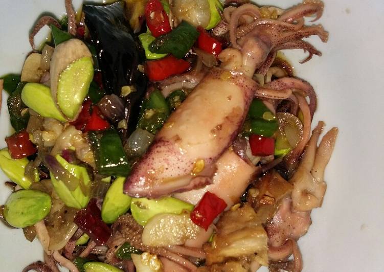 Resep Cumi asin pete pedas manis, Lezat Sekali