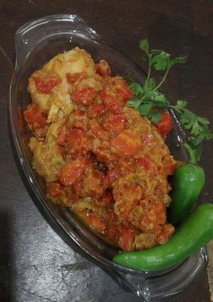 A picture of Gajor chicken.