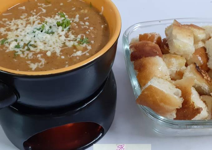 Recipe of Favorite Cheese pav bhaji fondue